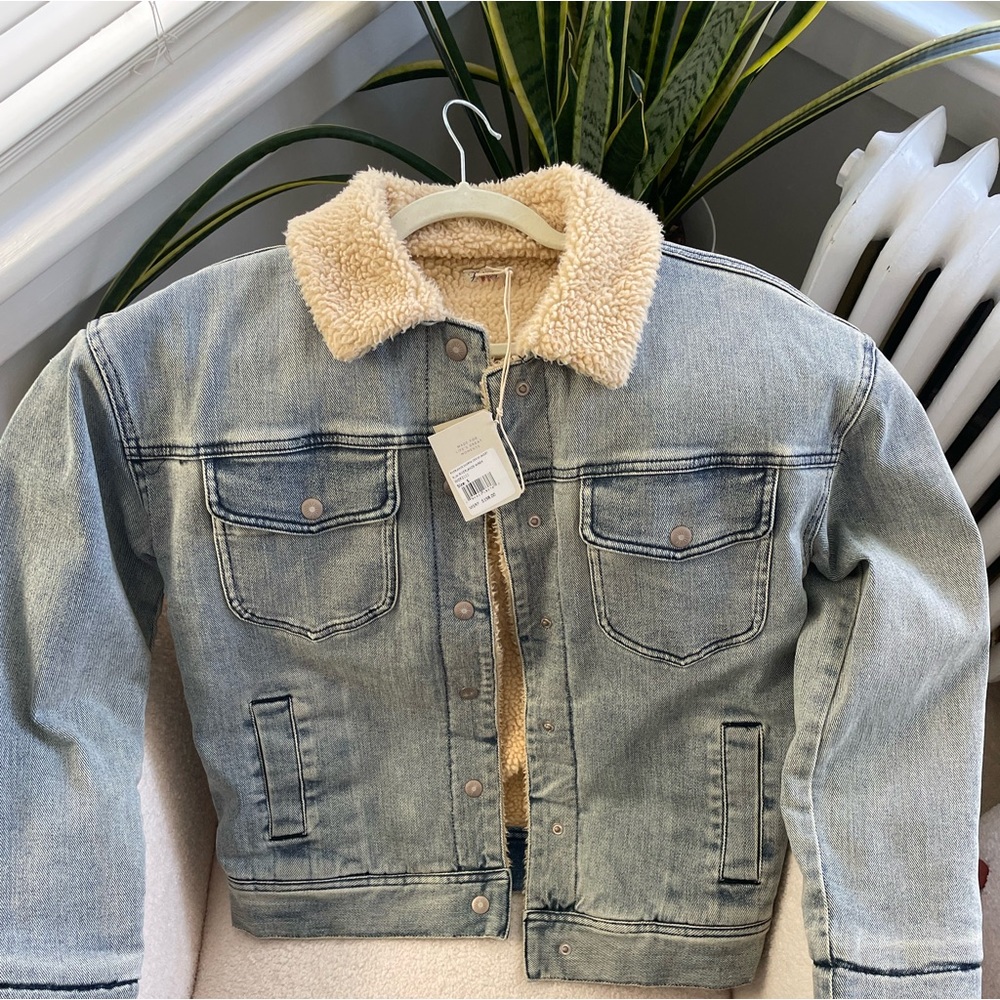 Nwt Faherty Jean Jacket With Sherpa Lining - image 1